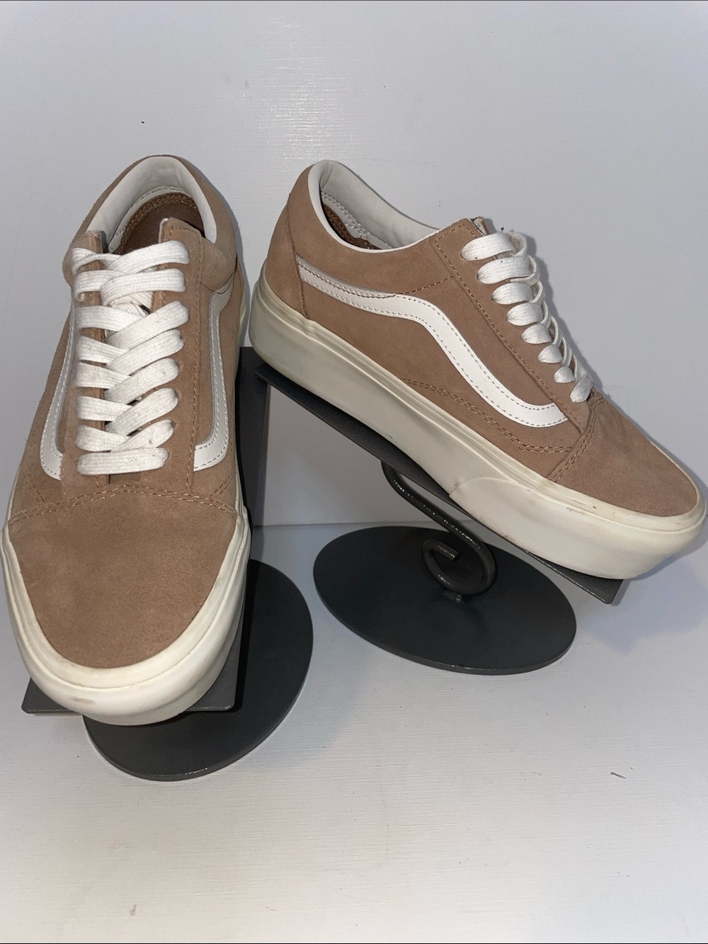 EUC Vans Tan Suede Leather Sneakers - Sz 8